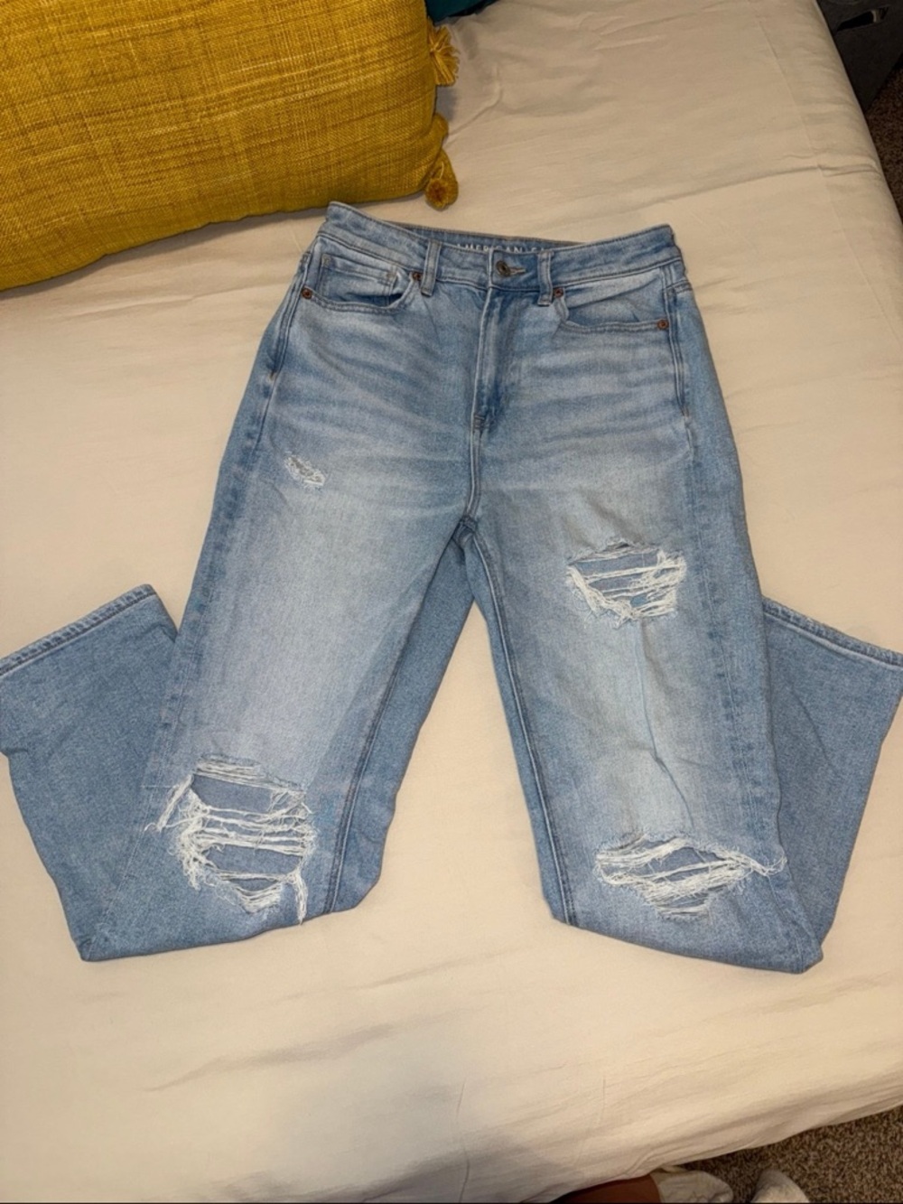 American Eagle Mom Straight Jean